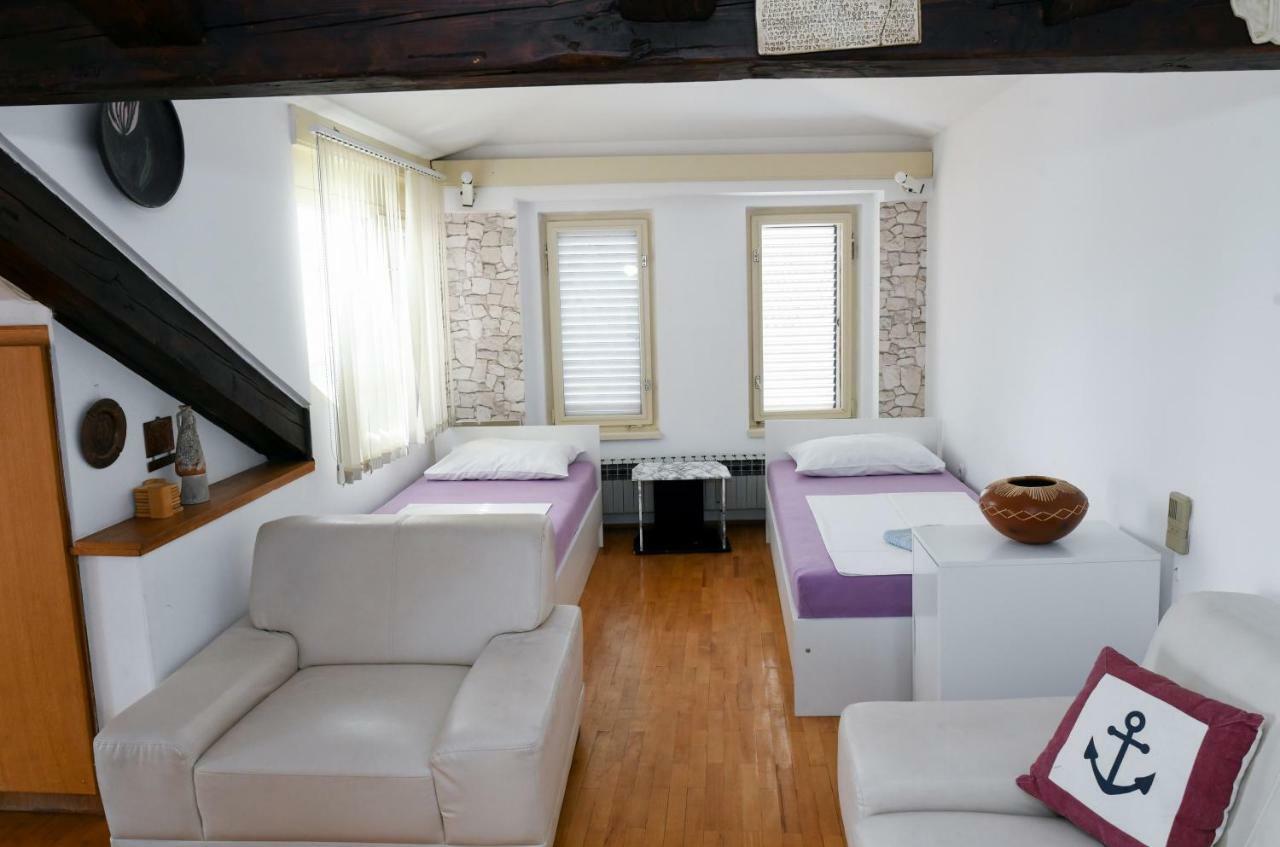 Apartments Bazilika ノヴァリャ エクステリア 写真