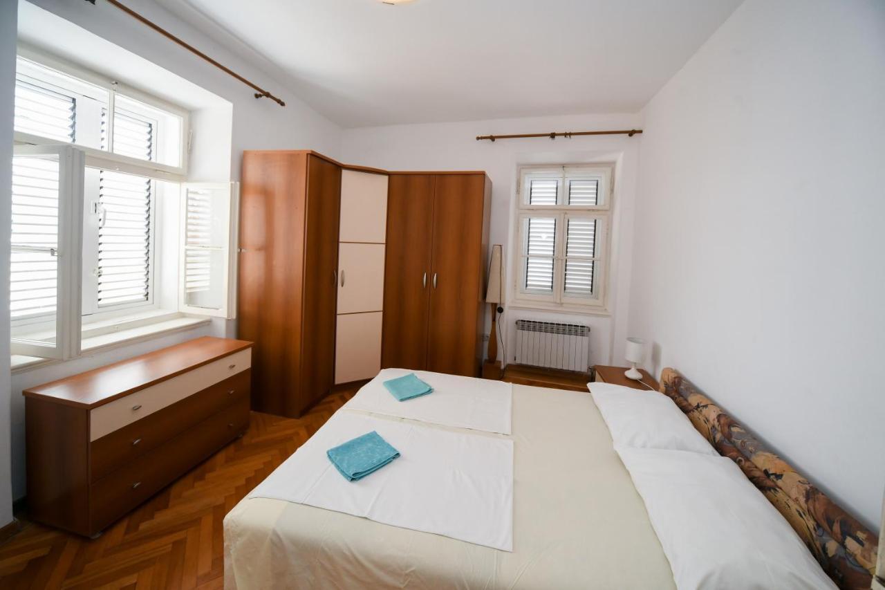 Apartments Bazilika ノヴァリャ エクステリア 写真