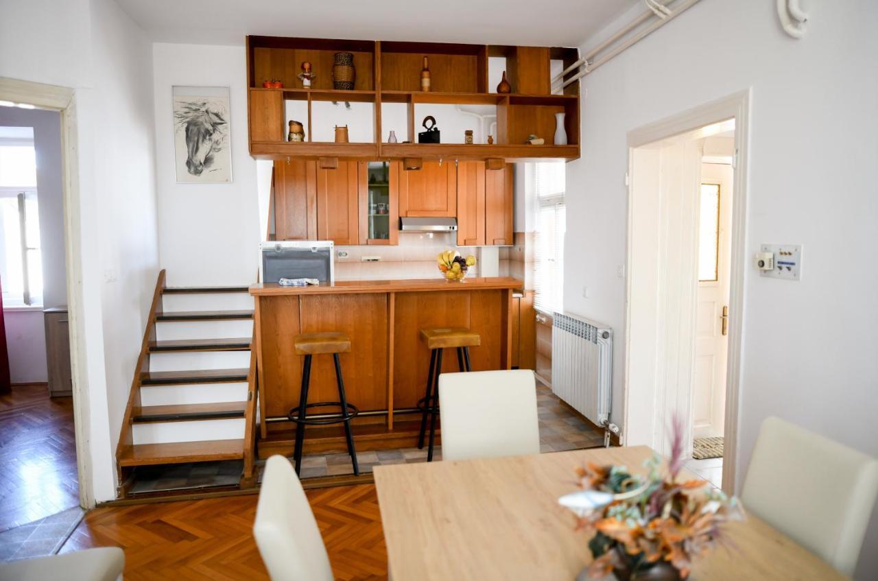 Apartments Bazilika ノヴァリャ エクステリア 写真